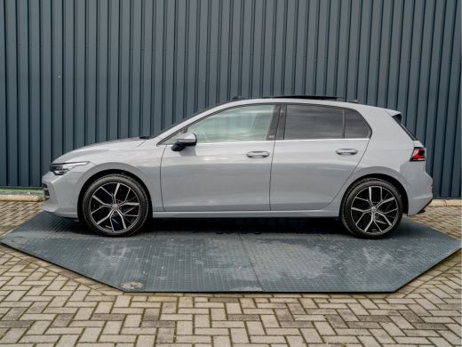 Volkswagen Golf 1.5 eTSI 50 Edition | Panodak | Head Up | Stoelgeheugen | Trekhaak Elk. Wegkl. | Harman/ Kardon |... ActivLease financial lease