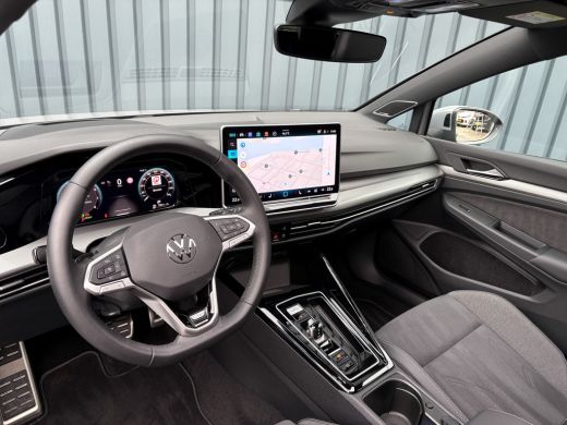 Volkswagen Golf 1.5 eTSI 50 Edition | Panodak | Head Up | Stoelgeheugen | Trekhaak Elk. Wegkl. | Harman/ Kardon |... ActivLease financial lease