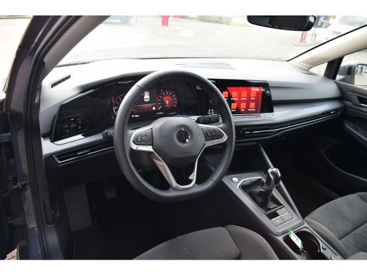 Volkswagen Golf 1.5 TSI Highline Style | Apple CarPlay | Sportstoelen | Stoelverw. | ACC ActivLease financial lease