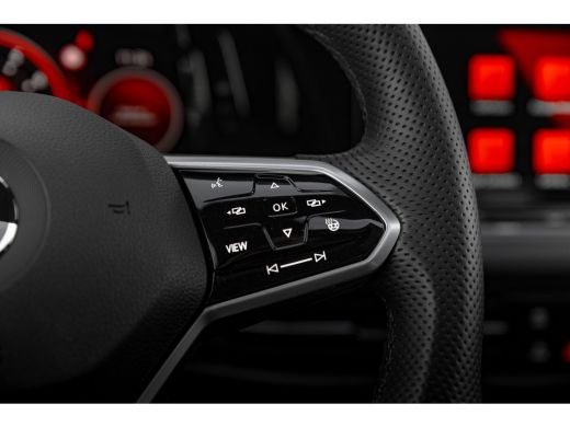 Volkswagen Golf 2.0 TSI GTI DSG | Panorama Dak | 1e eigenaar | Harman / Kardon | HUD | ActivLease financial lease