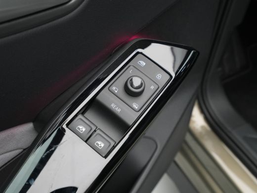 Volkswagen ID.3 Pro Business 59 kWh Navigatie Camera Stoelverwarming Acc 129 ActivLease financial lease