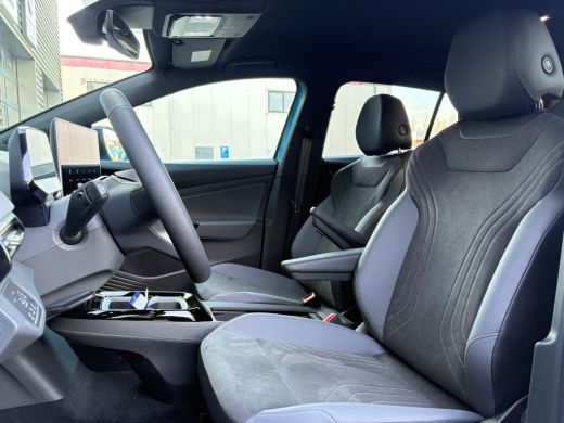 Volkswagen ID.4 Pro Limited Edition | 'App-Connect' draadloze smartphone integratie | Achterbank in ongelijke del... ActivLease financial lease