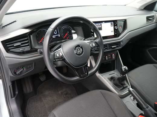 Volkswagen Polo 1.0 TSI 95pk Comfortline Business Navigatie Acc Carplay Dab 30 ActivLease financial lease