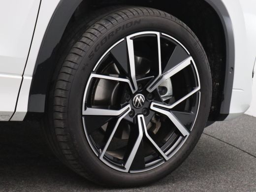 Volkswagen Tayron 1.5 eHybrid R-Line Edition 272PK DSG Trekhaak, Pano-Schuifdak, Head-Up Display, Matrix LED-Verlic... ActivLease financial lease