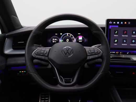 Volkswagen Tayron 1.5 eHybrid R-Line Edition 272PK DSG Trekhaak, Pano-Schuifdak, Head-Up Display, Matrix LED-Verlic... ActivLease financial lease
