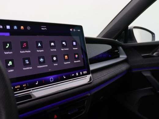 Volkswagen Tayron 1.5 eHybrid R-Line Edition 272PK DSG Trekhaak, Pano-Schuifdak, Head-Up Display, Matrix LED-Verlic... ActivLease financial lease