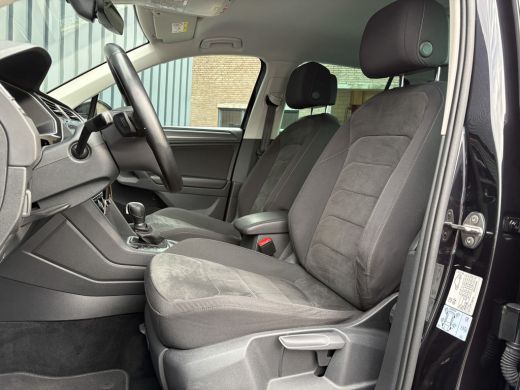 Volkswagen Tiguan 1.5 TSI ACT Highline Business R | LED | Trekhaak wegkl. | Elk. A-klep | Stoelverw. | Prijs Rijkla... ActivLease financial lease