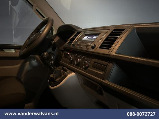 Volkswagen Transporter 2.0 TDI 102pk L2H1 Euro6 Airco | 2200kg Trekhaak | Cruisecontrol | Sidebars | L&M Velgen Parkeers... ActivLease financial lease