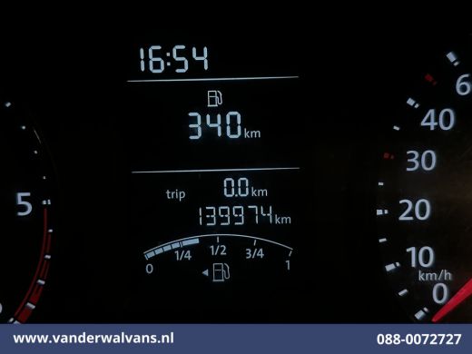 Volkswagen Transporter 2.0 TDI 102pk L2H1 Euro6 Airco | 2200kg Trekhaak | Cruisecontrol | Sidebars | L&M Velgen Parkeers... ActivLease financial lease