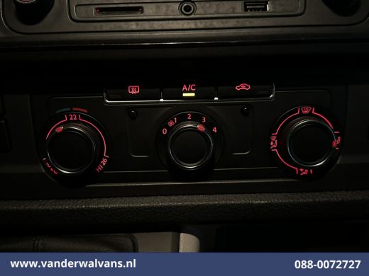 Volkswagen Transporter 2.0 TDI 102pk L2H1 Euro6 Airco | 2200kg Trekhaak | Cruisecontrol | Sidebars | L&M Velgen Parkeers... ActivLease financial lease