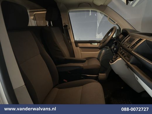 Volkswagen Transporter 2.0 TDI 102pk L2H1 Euro6 Airco | 2200kg Trekhaak | Cruisecontrol | Sidebars | L&M Velgen Parkeers... ActivLease financial lease