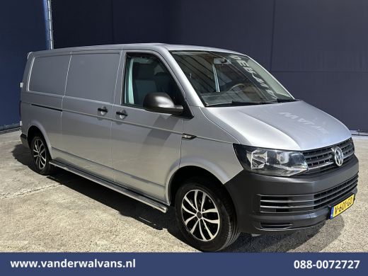 Volkswagen Transporter 2.0 TDI 102pk L2H1 Euro6 Airco | 2200kg Trekhaak | Cruisecontrol | Sidebars | L&M Velgen Parkeers... ActivLease financial lease