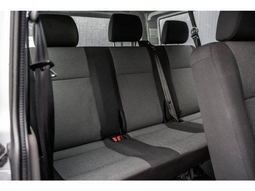 Volkswagen Transporter 2.0TDI L2H1 | 9-Persoons | Incl. btw en bpm | Cruise | Airco | PDC | Euro 6 ActivLease financial lease