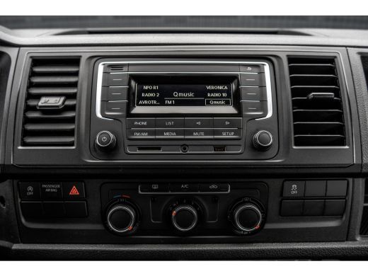 Volkswagen Transporter 2.0TDI L2H1 | 9-Persoons | Incl. btw en bpm | Cruise | Airco | PDC | Euro 6 ActivLease financial lease