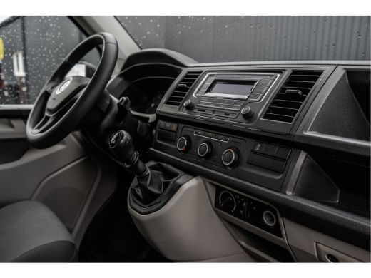 Volkswagen Transporter 2.0TDI L2H1 | 9-Persoons | Incl. btw en bpm | Cruise | Airco | PDC | Euro 6 ActivLease financial lease