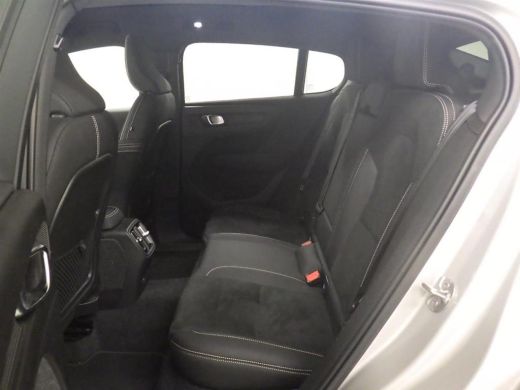 Volvo  C40 Recharge Twin Intro Edition 78 kWh BOMVOL! | PixelLed | 20'' | LageKM! | NLAuto! ActivLease financial lease