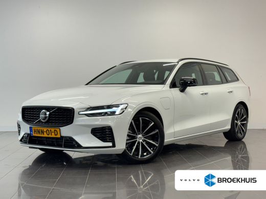 Volvo  V60 T6 Plug-in hybrid AWD Plus Dark | 360°-camera | Audio installatie premium | BLIS dodehoek detectie