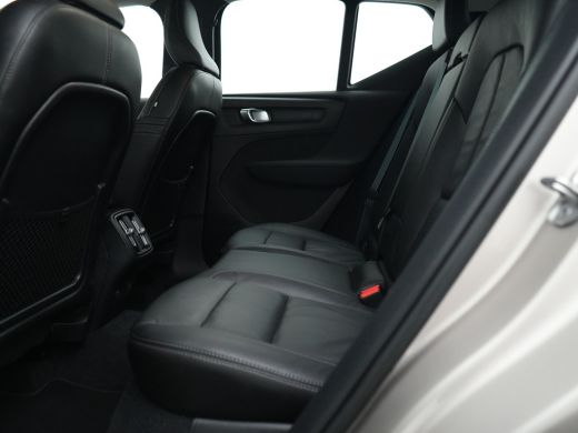 Volvo  XC40 2.0 B3 Plus Bright | Harman Kardon | Leder | Adaptive Cruise | BLIS | Elek stoelen | Trekhaak ActivLease financial lease