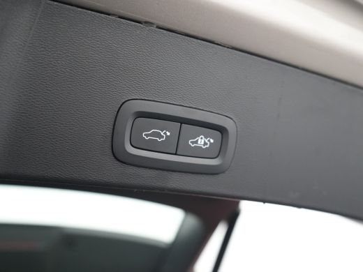 Volvo  XC40 2.0 B3 Plus Bright | Harman Kardon | Leder | Adaptive Cruise | BLIS | Elek stoelen | Trekhaak ActivLease financial lease