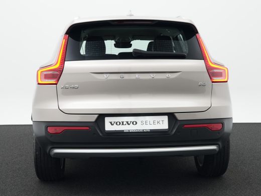 Volvo  XC40 2.0 B3 Plus Bright | Harman Kardon | Leder | Adaptive Cruise | BLIS | Elek stoelen | Trekhaak ActivLease financial lease