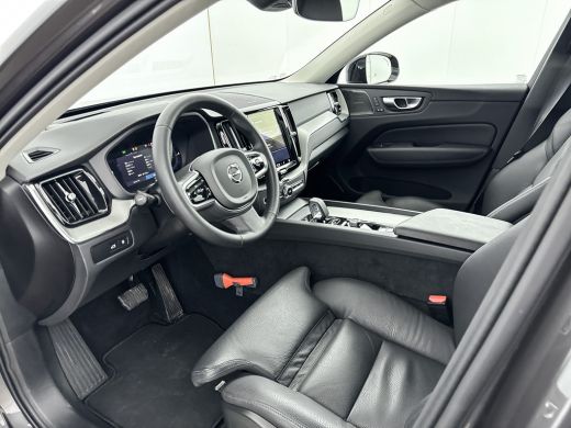 Volvo  XC60 T6 Recharge Ultra Dark | 20" | Trekhaak | 360 Camera | Head-up | Harman Kardon | Panoramadak | Fu... ActivLease financial lease