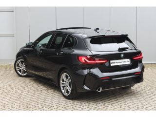 BMW 1 Serie 118i High Executive M Sport Automaat / Panoramadak / Achteruitrijcamera / Comfort Access / Adapti...