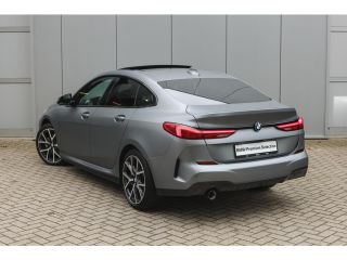BMW 2 Serie 218i High Executive M Sport Automaat / Panoramadak / Sportstoelen / Achteruitrijcamera / Stuurver...