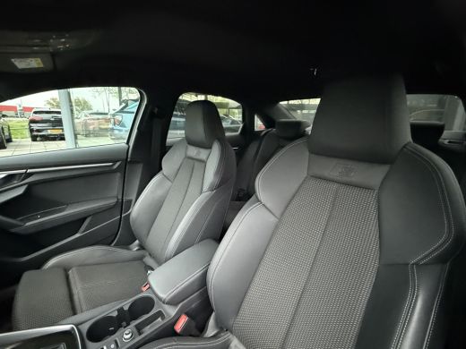 Audi A3 Limousine 30 TFSI S edition | Bang & Olufsen | Virtual | Stoel Verwarming | ActivLease financial lease
