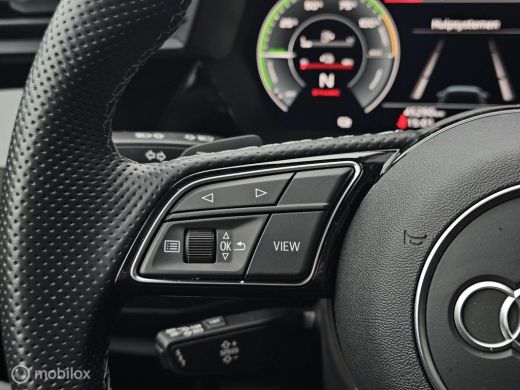 Audi A3 Sportback 40 TFSI e Edition 3x S-line Panorama/RS stoelen/Massage ActivLease financial lease