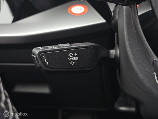 Audi A3 Sportback 40 TFSI e Edition 3x S-line Panorama/RS stoelen/Massage ActivLease financial lease