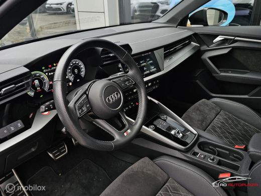 Audi A3 Sportback 40 TFSI e Edition 3x S-line Panorama/Massage ActivLease financial lease