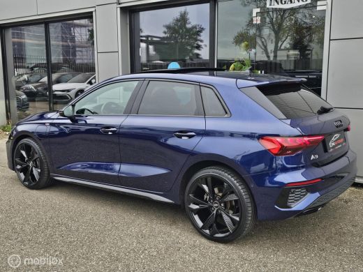 Audi A3 Sportback 40 TFSI e Edition 3x S-line Panorama/Massage ActivLease financial lease