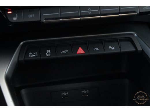 Audi A3 Sportback 40 TFSIe PANO CAMERA S LINE B&O ActivLease financial lease