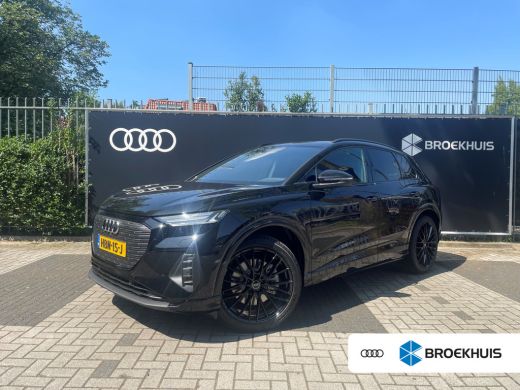 Audi Q4 e-tron 45 quattro Advanced edition 82 kWh | Assistentiepakket Plus | Zwart optiek | Comfortpakket/ 21 in... Audi Q4 e-tron 45 quattro Advanced edition 82 kWh | Assistentiepakket Plus | Zwart optiek | Comfortpakket/ 21 in...