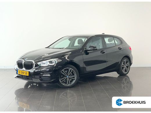 BMW 1 Serie 118i Introduction Edition | Achteruitrijcamera | Autonoom parkeren | Parkeersensoren voor en acht...