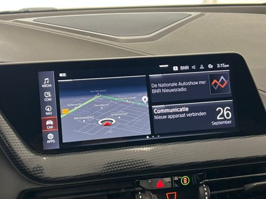 BMW 1 Serie 118i Introduction Edition | Achteruitrijcamera | Autonoom parkeren | Parkeersensoren voor en acht... ActivLease financial lease