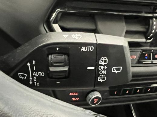 BMW 1 Serie 118i Introduction Edition | Achteruitrijcamera | Autonoom parkeren | Parkeersensoren voor en acht... ActivLease financial lease