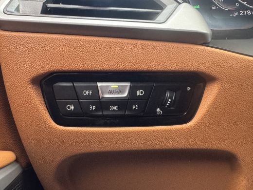 BMW 3 Serie 320e 204PK HYBRID BUSINESS LEDER/CAMERA/TREKHAAK ActivLease financial lease