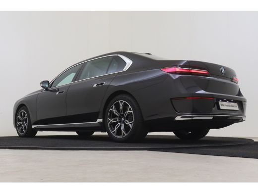 BMW i7 xDrive60 / Stoelventilatie / Massagefunctie / Parking Assistant Plus / Stoelverwarming / Live Coc... ActivLease financial lease