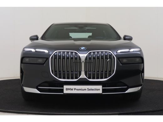 BMW i7 xDrive60 / Stoelventilatie / Massagefunctie / Parking Assistant Plus / Stoelverwarming / Live Coc... ActivLease financial lease