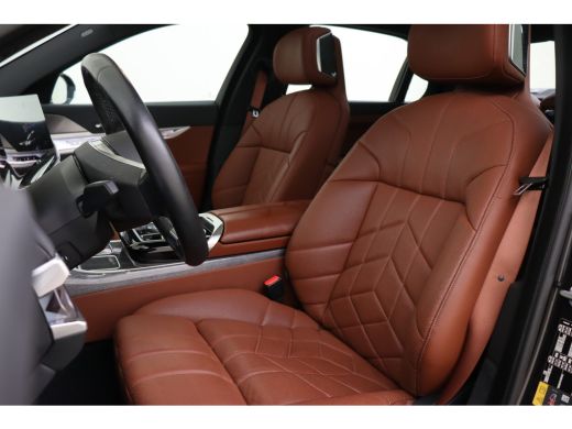 BMW i7 xDrive60 / Stoelventilatie / Massagefunctie / Parking Assistant Plus / Stoelverwarming / Live Coc... ActivLease financial lease