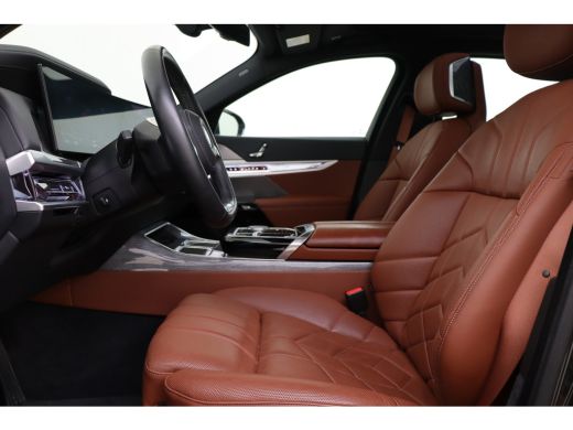 BMW i7 xDrive60 / Stoelventilatie / Massagefunctie / Parking Assistant Plus / Stoelverwarming / Live Coc... ActivLease financial lease
