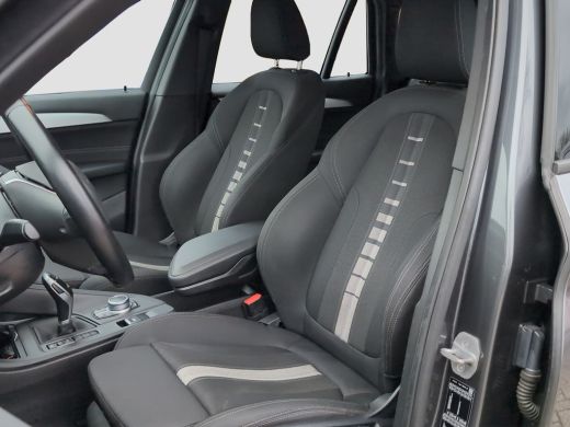 BMW X1 sDrive20i Executive Edition | Trekhaak | Head-Up | Cruise Control | Climate Control | Navigatie |... ActivLease financial lease