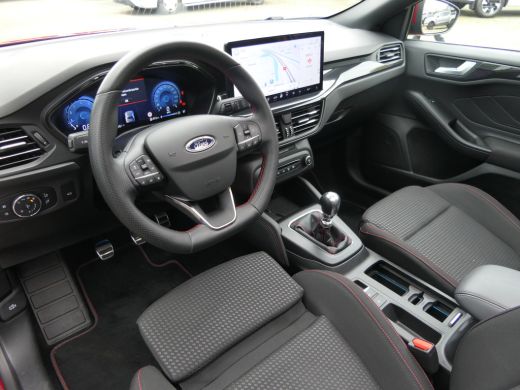 Ford Focus 1.0 EcoBoost Hybrid ST Line X | Panoramadak | Winterpack | AGR Stoel | 18 Inch | B&O Audio | Adap... ActivLease financial lease