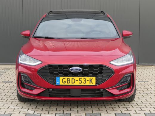 Ford Focus 1.0 EcoBoost Hybrid ST Line X | Panoramadak | Winterpack | AGR Stoel | 18 Inch | B&O Audio | Adap... ActivLease financial lease