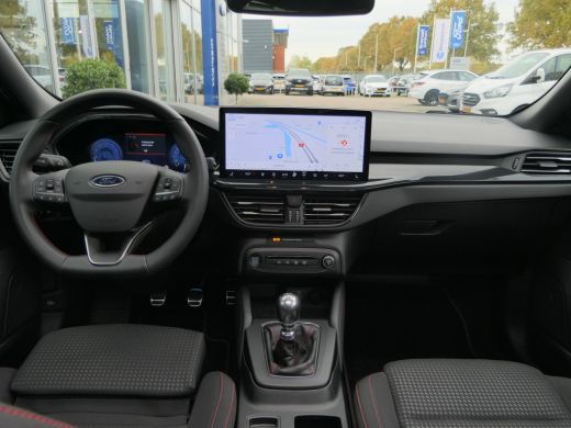 Ford Focus 1.0 EcoBoost Hybrid ST Line X | Panoramadak | Winterpack | AGR Stoel | 18 Inch | B&O Audio | Adap... ActivLease financial lease