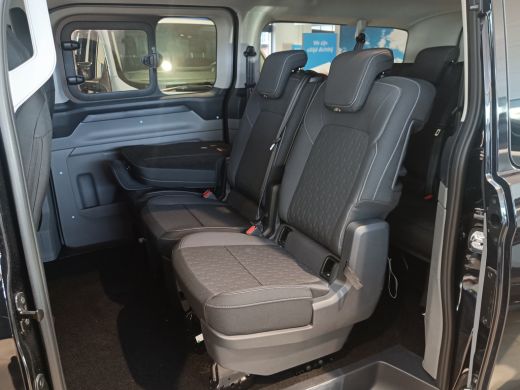 Ford Transit Custom Kombi 340 2.5 PHEV L2H1 Limited | Driver Assistance Pack | AGR-Stoelen | 8-Persoons | ActivLease financial lease