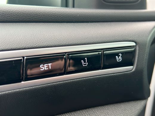 Hyundai Tucson 1.6 T-GDI 265pk PHEV Premium 4WD | Leder | Carplay | Climate | Keyless | Navigatie | Elek. Klep |... ActivLease financial lease