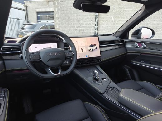 Lynk & Co 01 1.5 More | Cruise control adaptief | Dodehoek detectie | Draadloze telefoonlader ActivLease financial lease