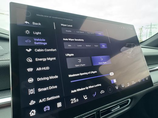 Mazda 6 Takumi Long Range 80 kWh | Zwart leder | 360 Camera | Geheugenstoelen | Panorama Dak | Headupdisp... ActivLease financial lease